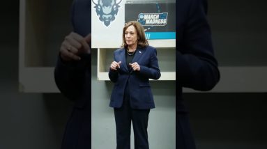 Kamala  slams quitters